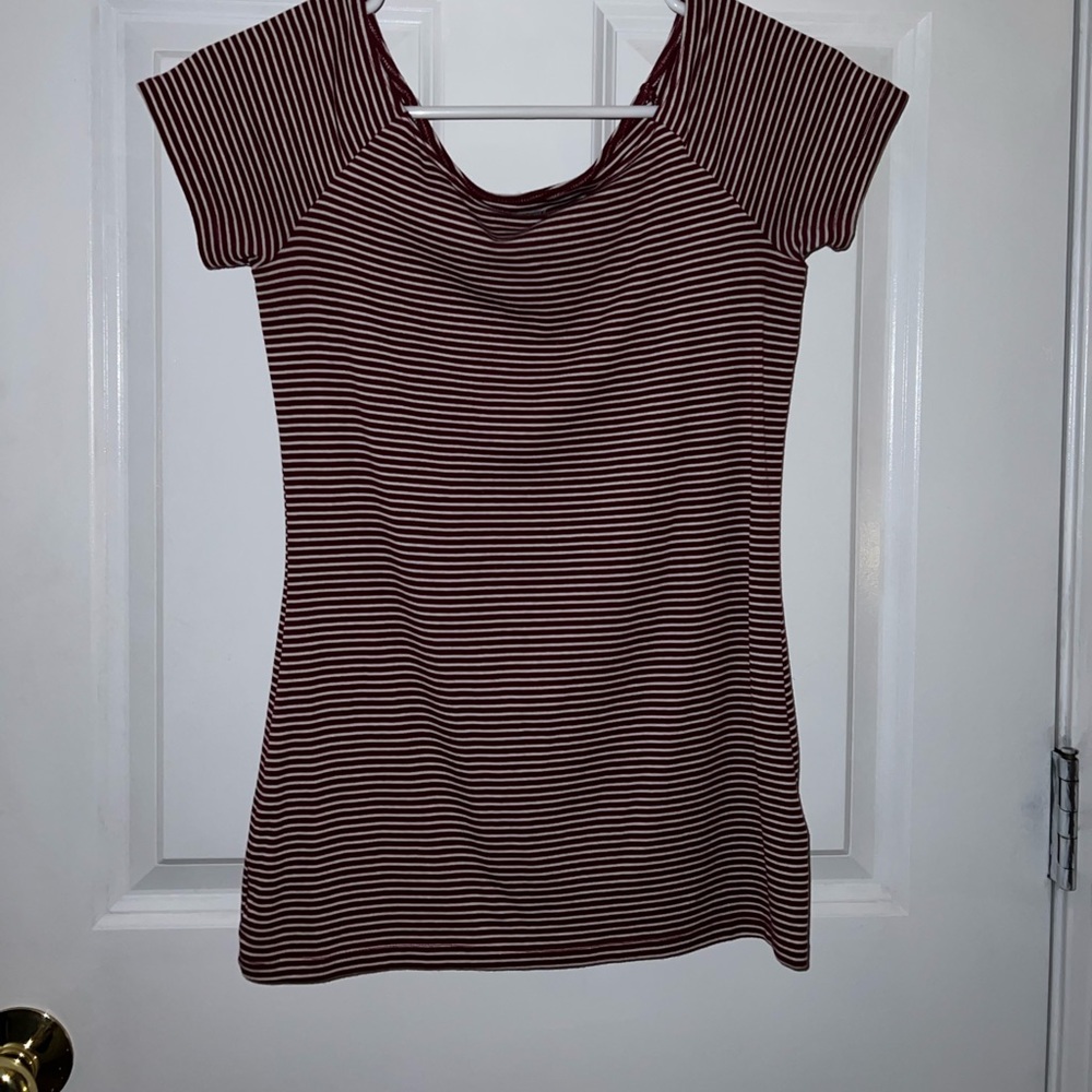 Old Navy maroon and white striped short sleeve top size S